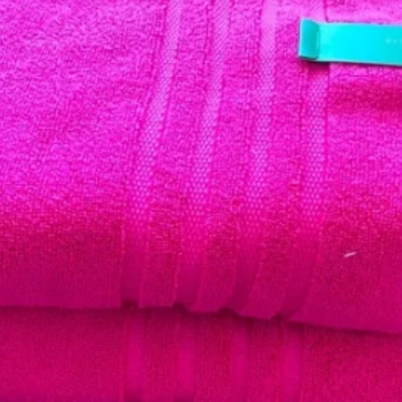 NWT Kate Spade Bight Pink Bath Towel - Set of 2 -Hot Pink - Picture 4 of 5